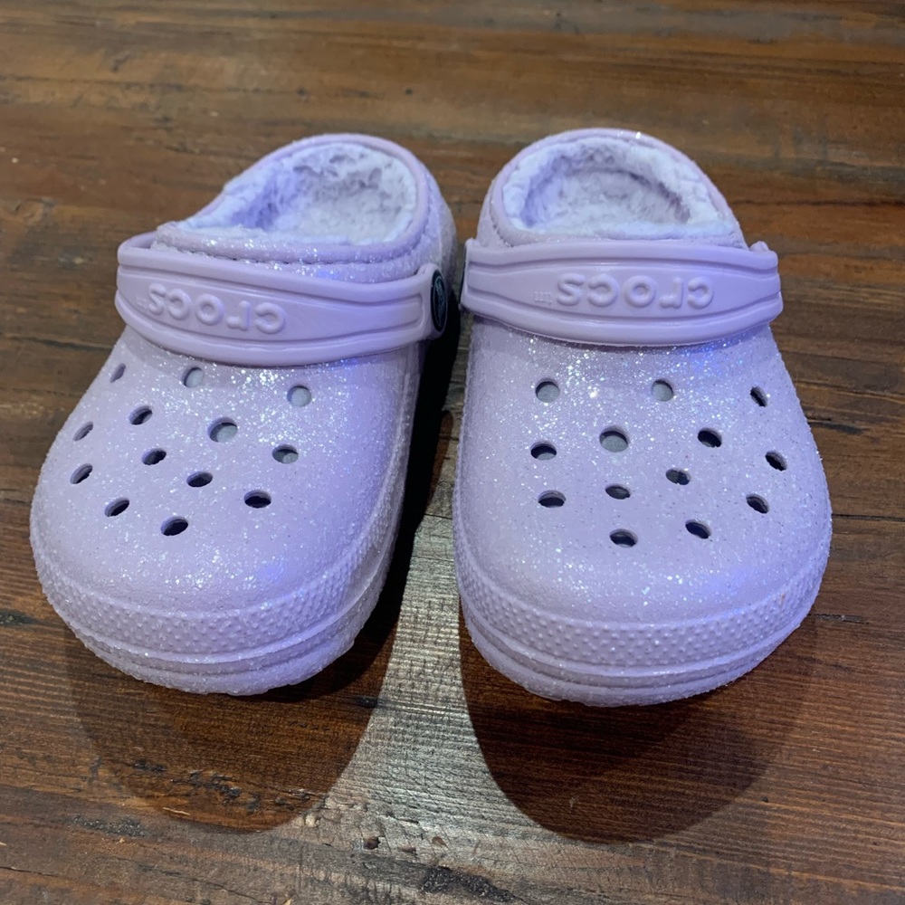Toddler Crocs- size 9